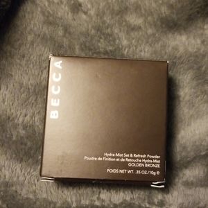 Becca Hydra-Mist Set & Refresh Powder Golden Brown